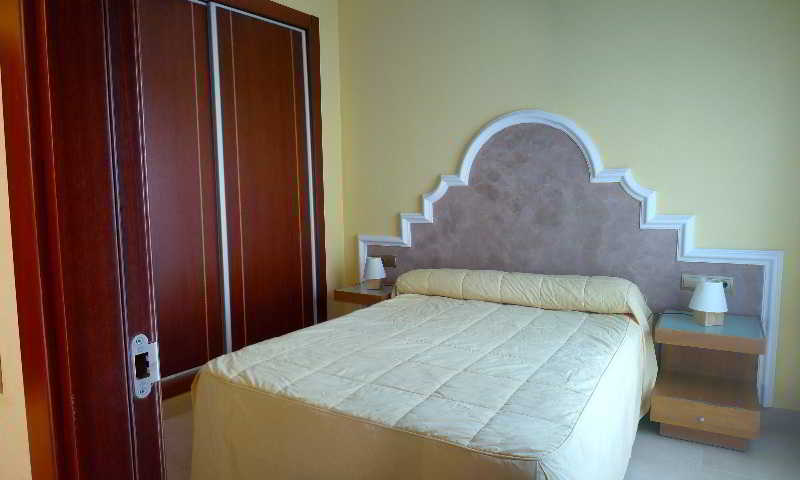 Apartamentos Suites Oficentro Malaga Ngoại thất bức ảnh