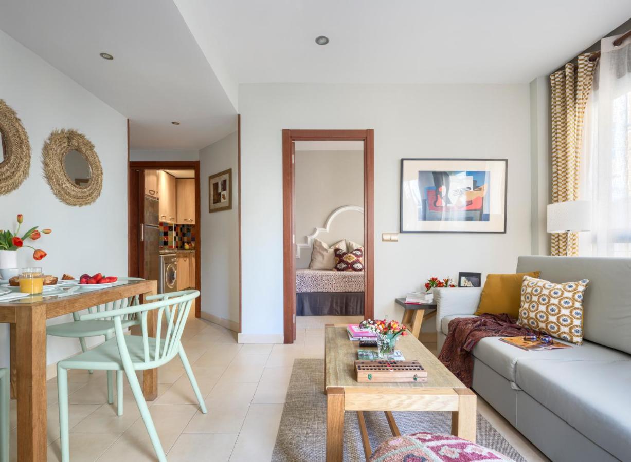 Apartamentos Suites Oficentro Malaga Ngoại thất bức ảnh