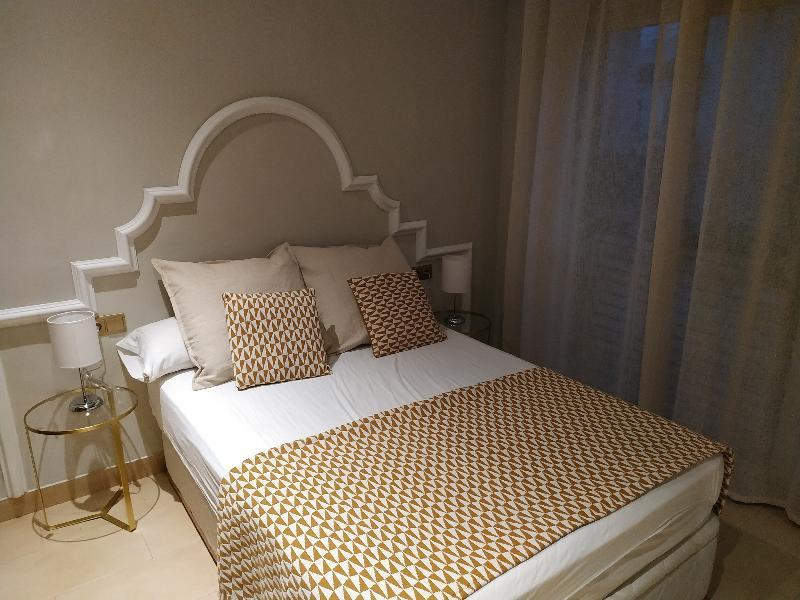Apartamentos Suites Oficentro Malaga Ngoại thất bức ảnh